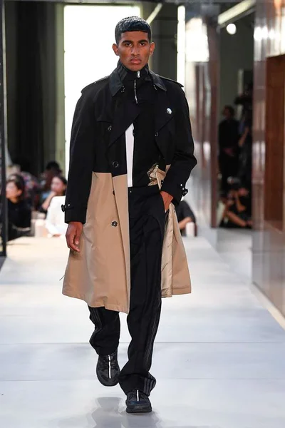 Look 120